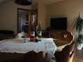 06-Wohnzimmer-mit-K�che-OG